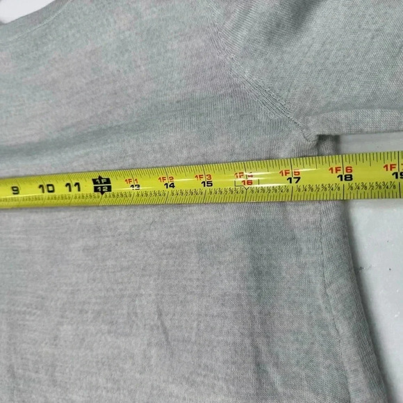 Club Monaco Woman’s Size XS Mixed Media Sweater Gray Floral Long Sleeve Wool - Picture 4 of 11